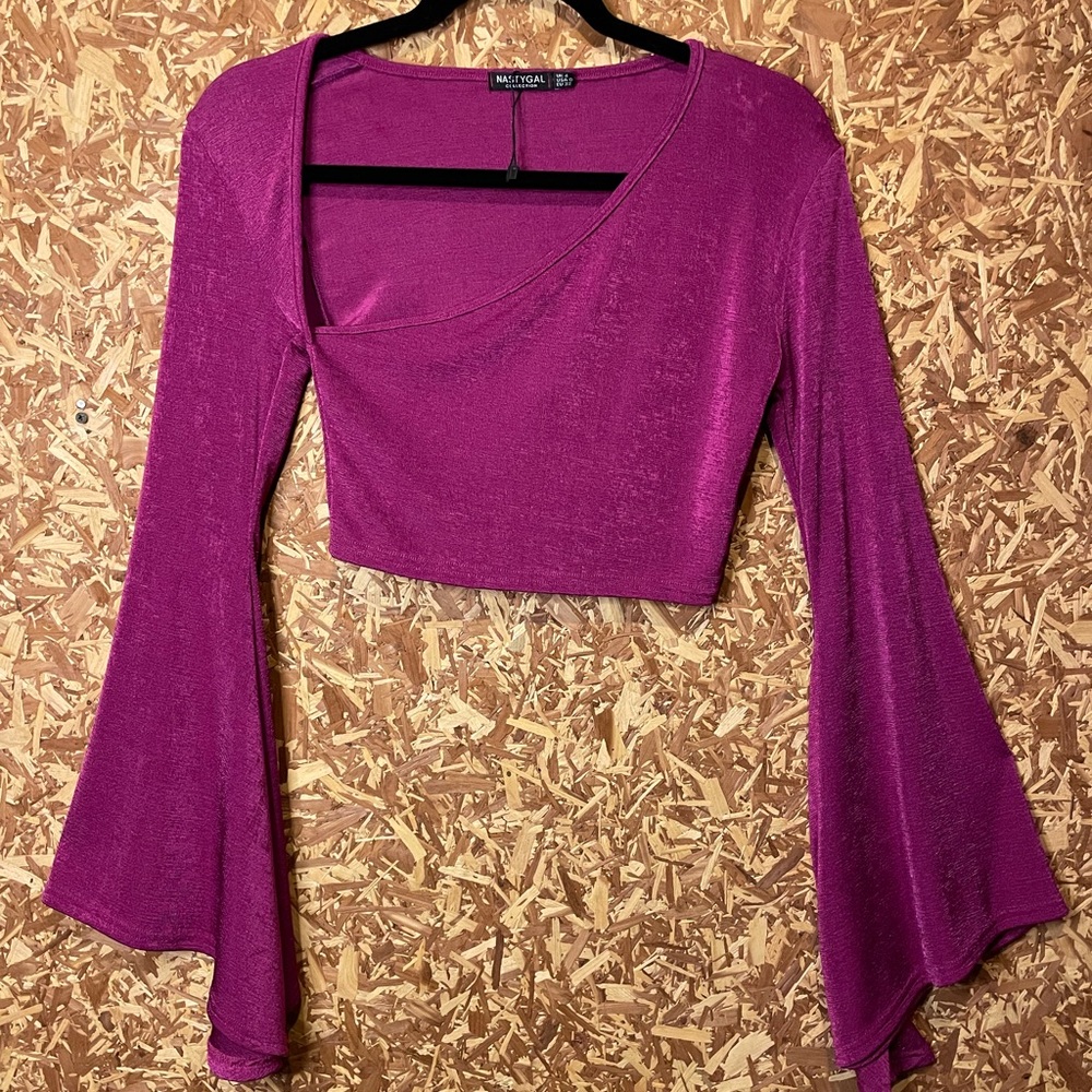 !!SUPER CUTE CROP SHIRT!!